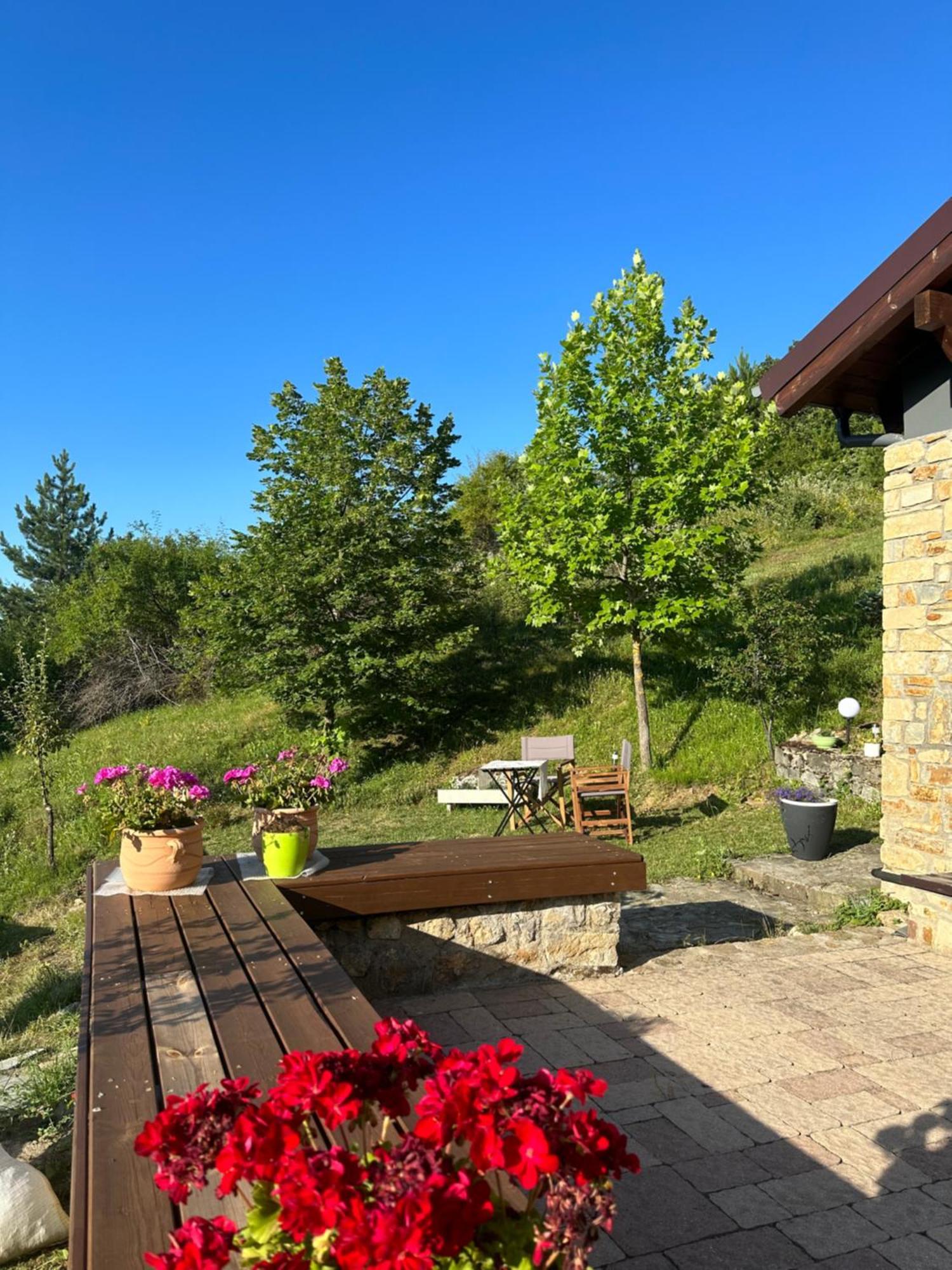 Little Garden Apartment Perivolaki
